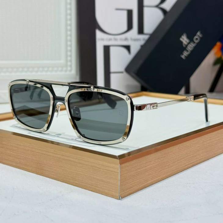 Picture of Hublot Sunglasses _SKUfw71164386fw